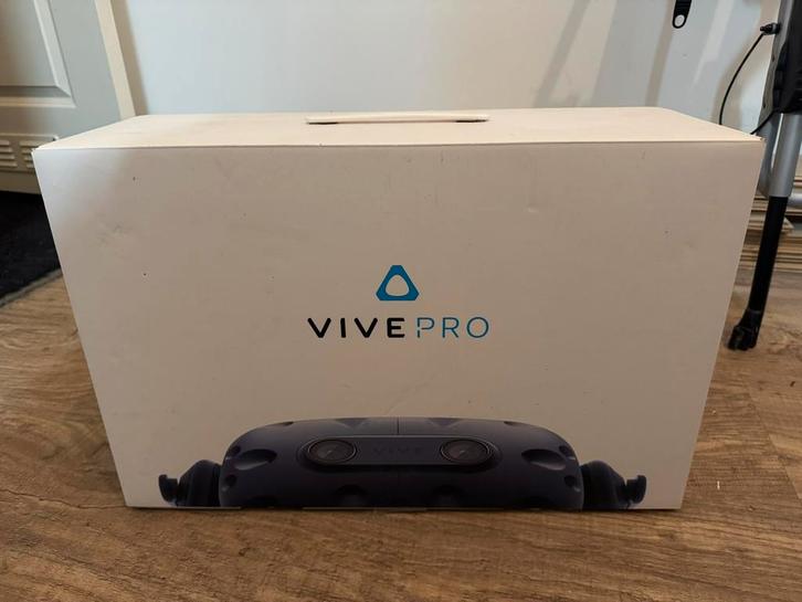 HTC Vive Pro VR-bril - Nieuwstaat, Spelcomputers en Games, Virtual Reality, Zo goed als nieuw, Pc, Ophalen of Verzenden
