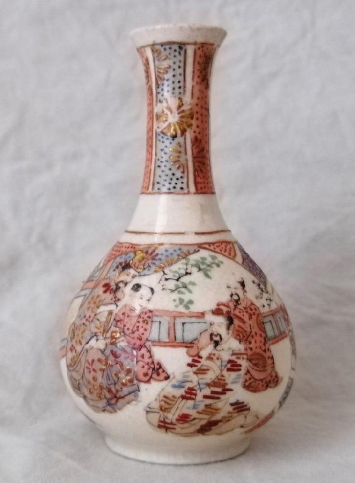Satsuma vaasje heel fijn beschilderd - Japans vaasje, Antiek en Kunst, Kunst | Niet-Westerse kunst, Ophalen of Verzenden