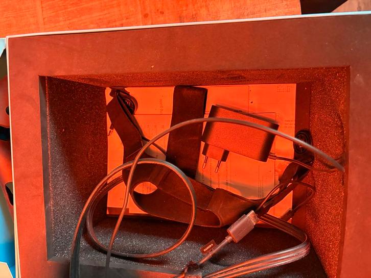 HTC Vive VR bril - Compleet met lens upgrade, Spelcomputers en Games, Virtual Reality, Gebruikt, Pc, VR-bril, Ophalen of Verzenden