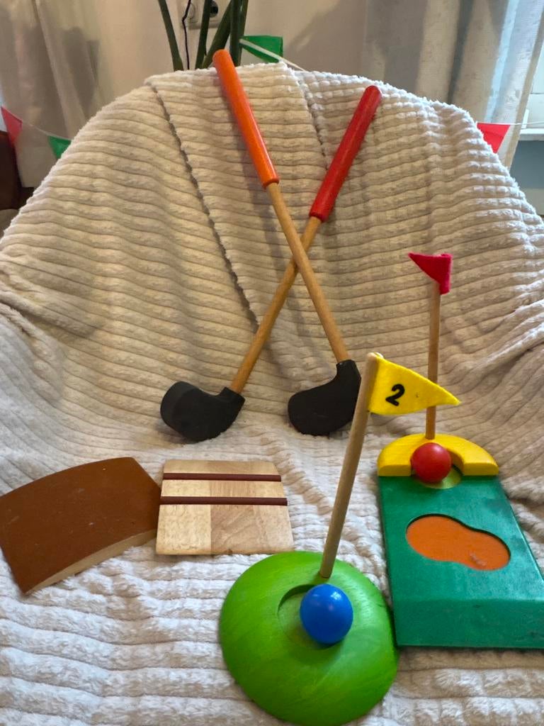 Leuke houten golfset voor kinderen, Ophalen, Zo goed als nieuw, Jongen of Meisje
