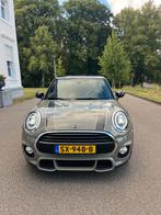 Mini Cooper (f55) 1.5 136pk 2018 Grijs, Auto's, Mini, 136 pk, 1165 kg, Overige kleuren, Zilver of Grijs