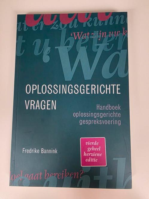 Oplossingsgerichte vragen, Boeken, Studieboeken en Cursussen, Zo goed als nieuw, HBO, Alpha, Ophalen