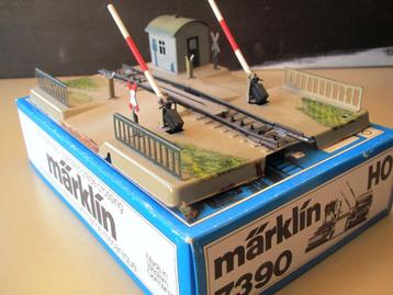 MäRKLIN H0 7390 OVERWEG voor M-rails 1981 mechanisch in OVP beschikbaar voor biedingen