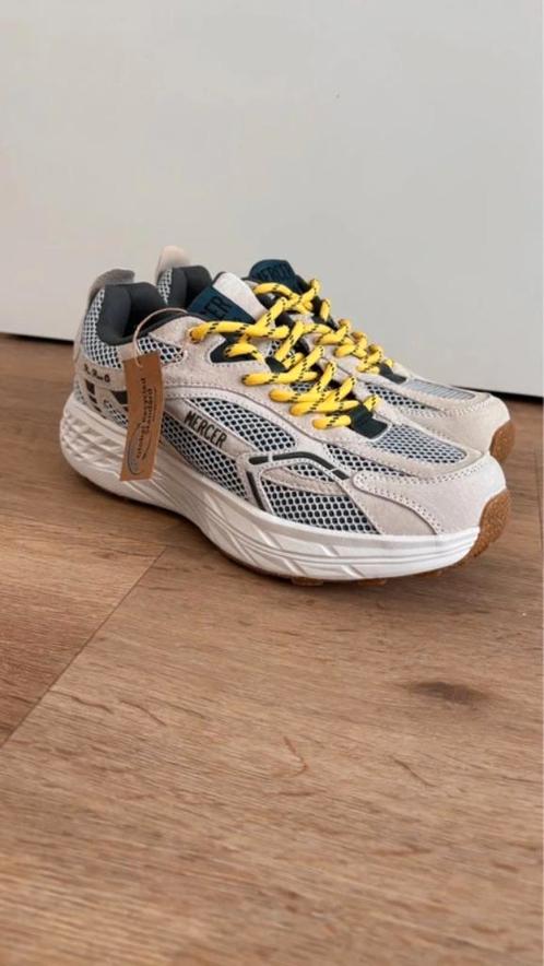 Mercer The Re-Run Max Nubuck - Maat 39, Kleding | Dames, Schoenen, Nieuw, Sneakers of Gympen, Grijs, Ophalen of Verzenden