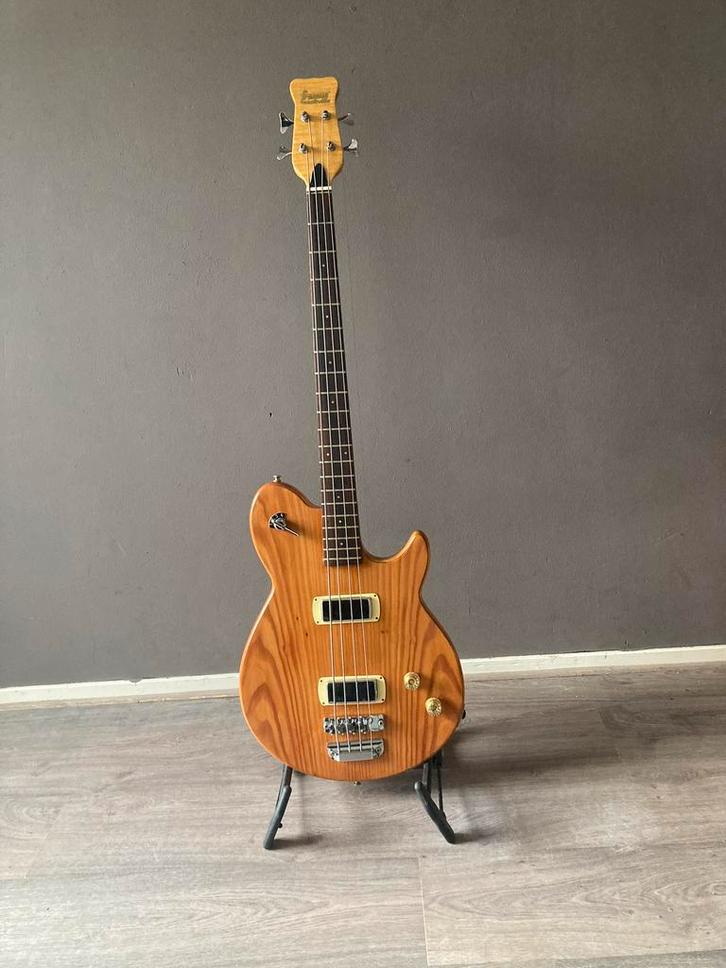Framus Nashville basgitaar, 1975, Bill Lawrence elementen, Muziek en Instrumenten, Snaarinstrumenten | Gitaren | Bas, Gebruikt