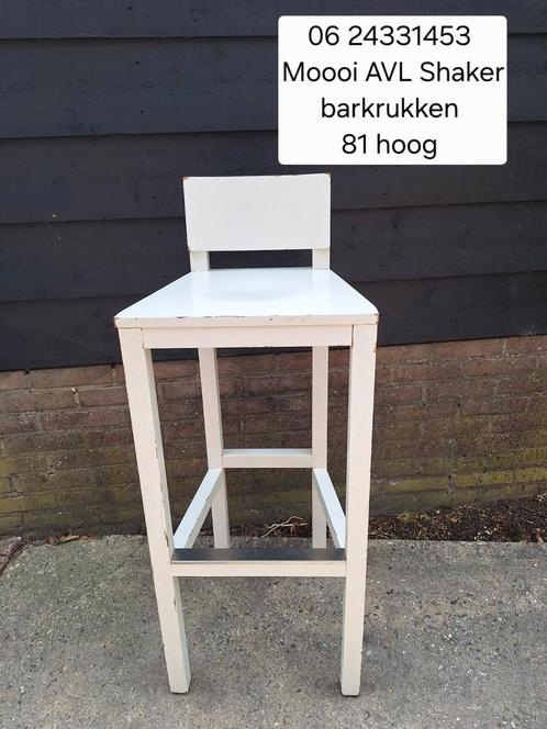 8 nette AVL SHAKER barkrukken, Huis en Inrichting, Barkrukken, Zo goed als nieuw, Ophalen