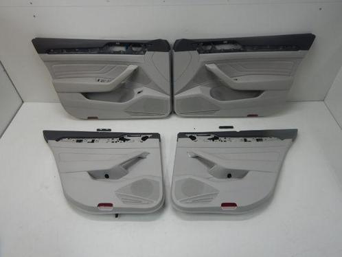 VW Passat B8 Facelift Variant Deurpanelen Set Leer Rollo, Auto-onderdelen, Interieur en Bekleding, Volkswagen, Gebruikt, Ophalen of Verzenden