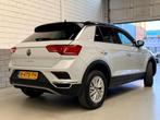 Volkswagen T-Roc 1.5 TSI DSG Style Business Two Tone, Stof, Euro 6, 4 cilinders, 150 pk