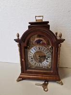 Westminster Christiaan Huygens notenhouten tafelklok, Ophalen of Verzenden