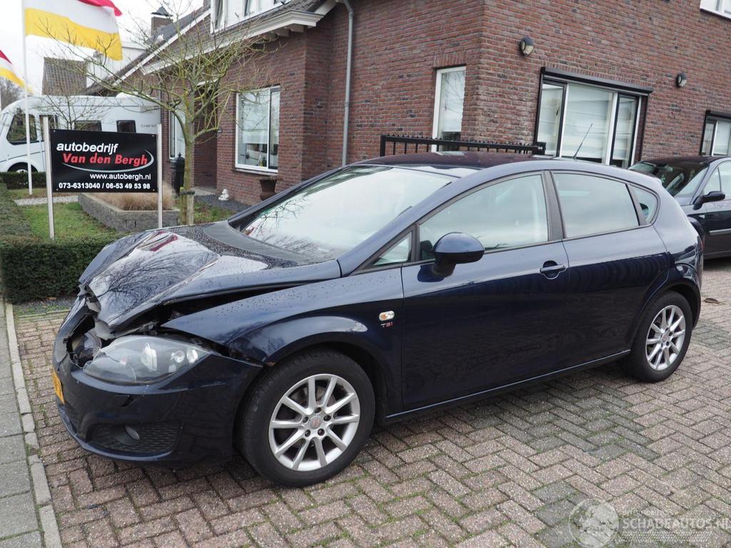 SEAT Leon 1.8 TFSI Businessline High (bj 2010), Blauw, Handgeschakeld, Benzine, Seat