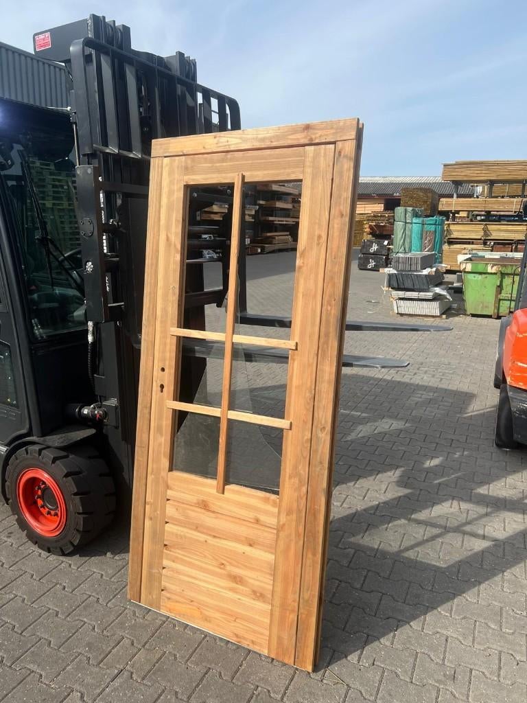 Douglas enkele deur 90 x 201 cm met kapot raam, Doe-het-zelf en Verbouw, Deuren en Horren, Ophalen, Houthandel Jan Sok Joure, Houthandel Jan Sok Joure