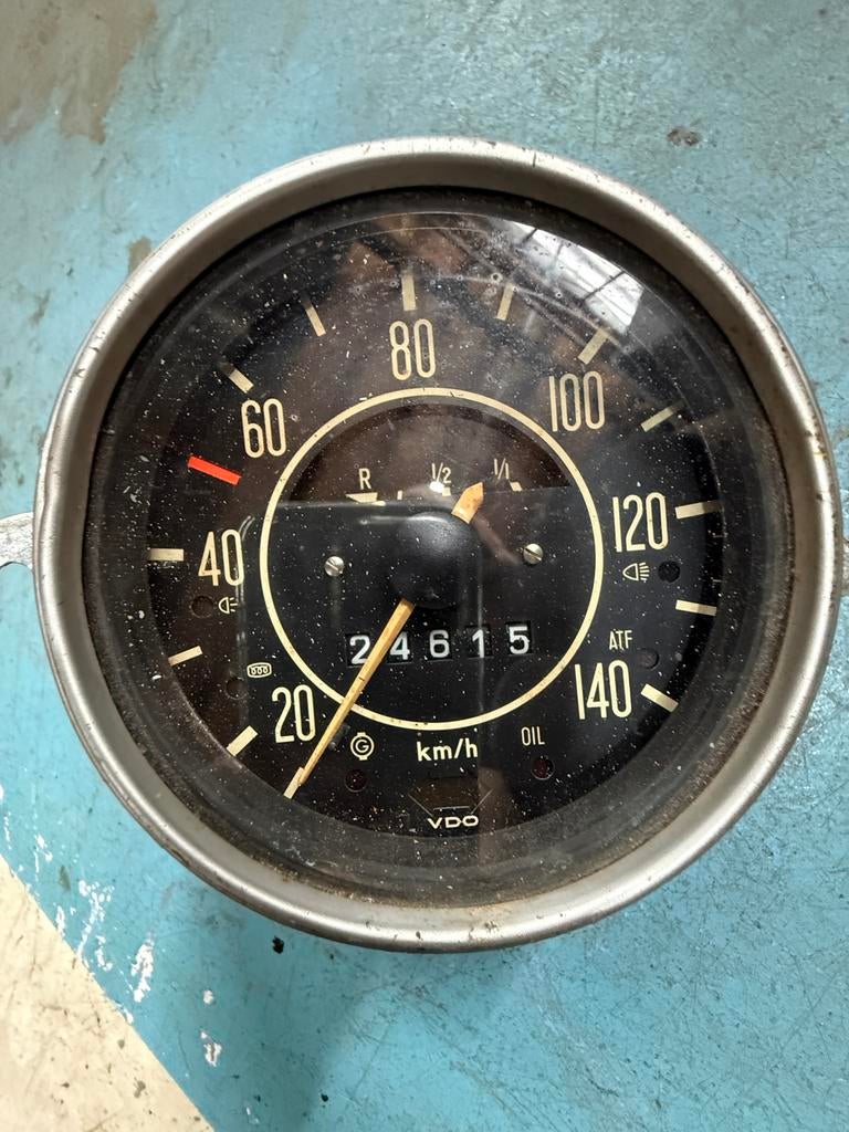 VDO Kilometerteller & Benzine voor Oldtimer - Tot 140km/u, Auto-onderdelen, Dashboard en Schakelaars, Ophalen of Verzenden, Gebruikt