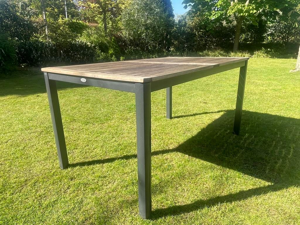 Jutlandia tuintafel van FSC-hardhout aluminium frame en hoes, Ophalen, Gebruikt, Rechthoekig, Hout