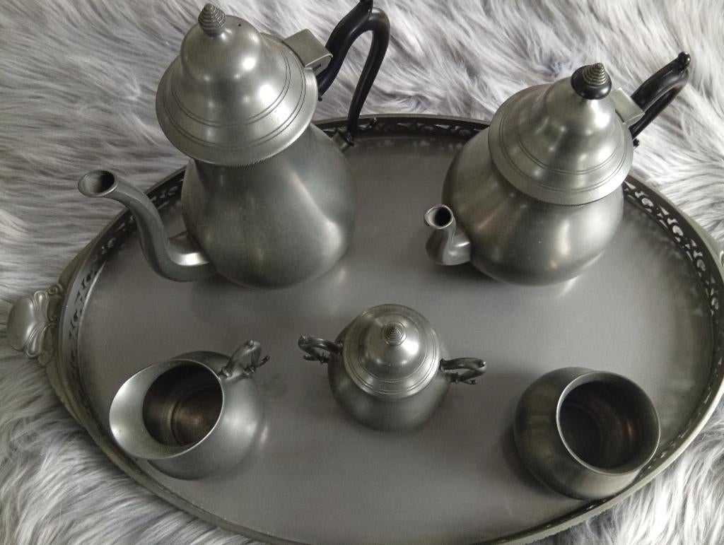 Ouderwets tinnen koffie en thee set op dienblad, Ophalen of Verzenden