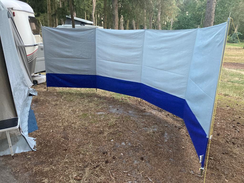 Windscherm 4 delig, stevig, grijs/blauw, Caravans en Kamperen, Windschermen, Ophalen of Verzenden, Zo goed als nieuw