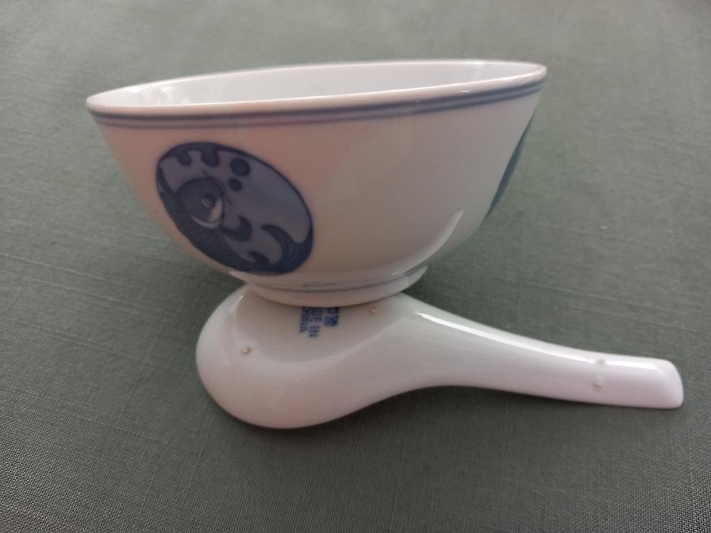 Chinees kommetje met lepel., Overige typen, Ophalen of Verzenden, Zo goed als nieuw, Overige stijlen