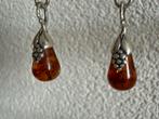 H052/S269 Vintage Zilveren  Art Deco AMBER druppel oorbellen, Gebruikt, Verzenden, X, Zilver