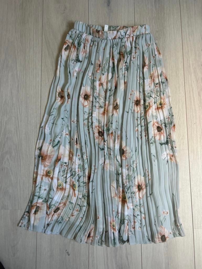 Plissé rok met bloemenprint, Ophalen of Verzenden, Maat 34 (XS) of kleiner, Gedragen, Onder de knie