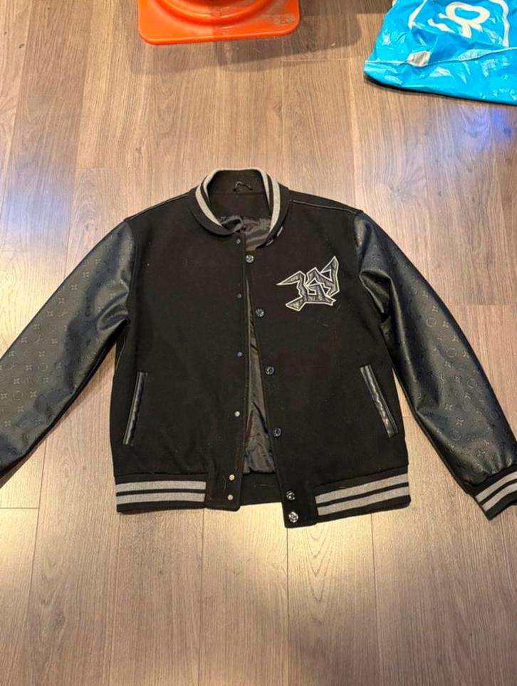 Louis Vuitton Varsity Jacket, Kleding | Heren, Jassen | Zomer, Zo goed als nieuw, Maat 48/50 (M), Zwart, Ophalen of Verzenden