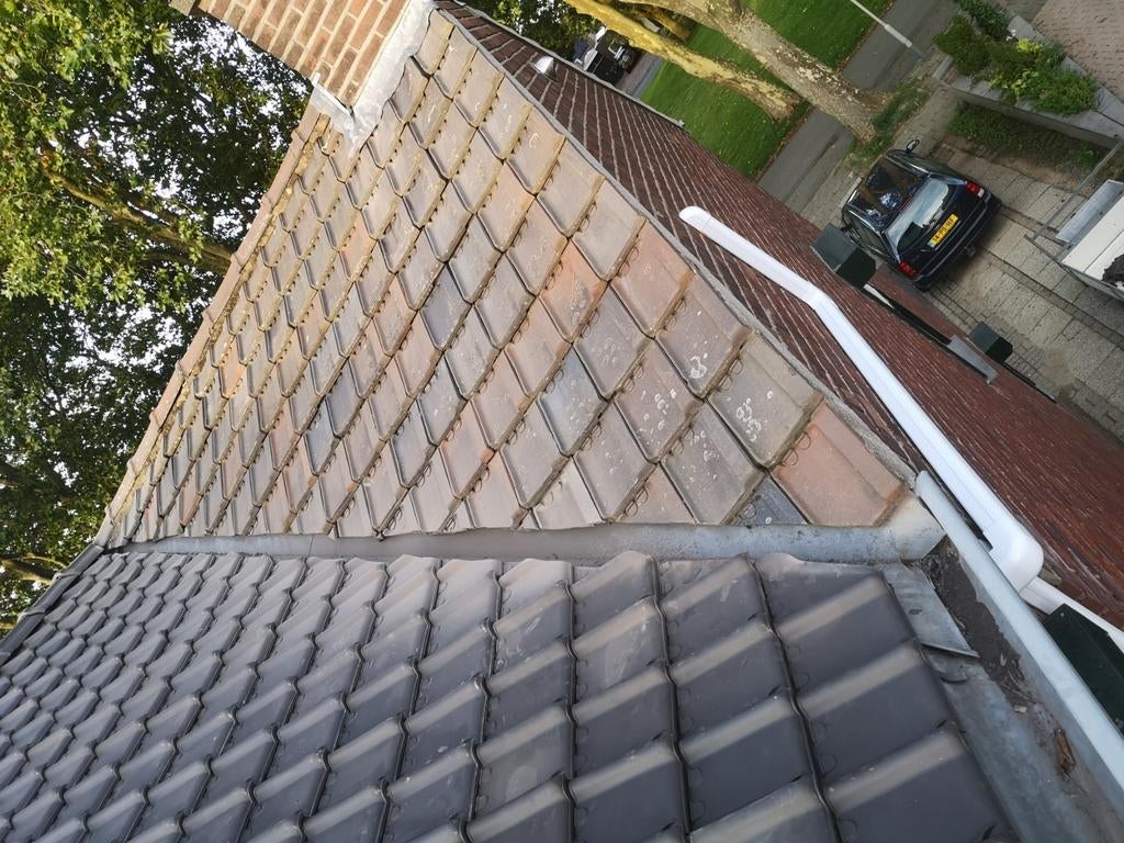 Tuile.du nord 3 k blauw gesmoord dakpannen te koop, Doe-het-zelf en Verbouw, Ophalen, Gebruikt, Steen of Klei, Blauw