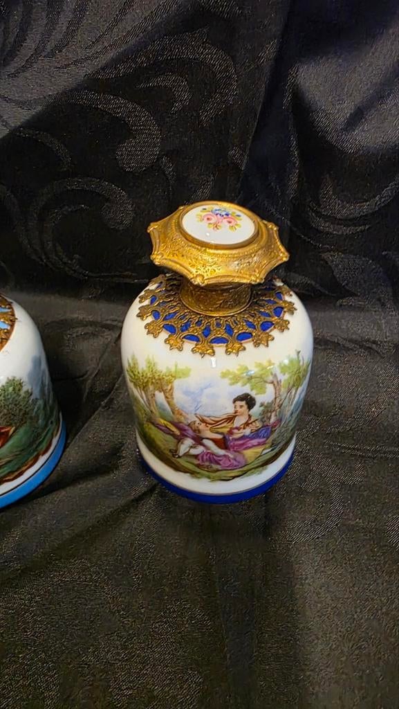 2 Antieke Franse Porseleinen Parfumflesjes, 19e Eeuw, Ophalen of Verzenden
