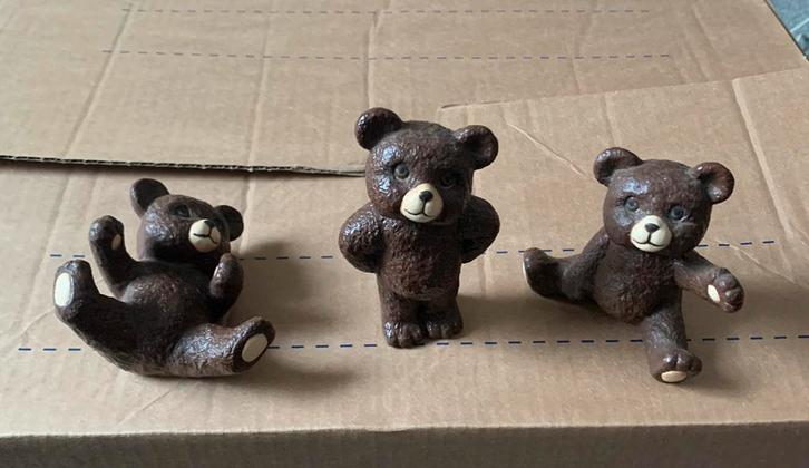 3 oude beren beeldjes keramiek, Verzamelen, Beelden en Beeldjes, Zo goed als nieuw, Dier, Ophalen of Verzenden