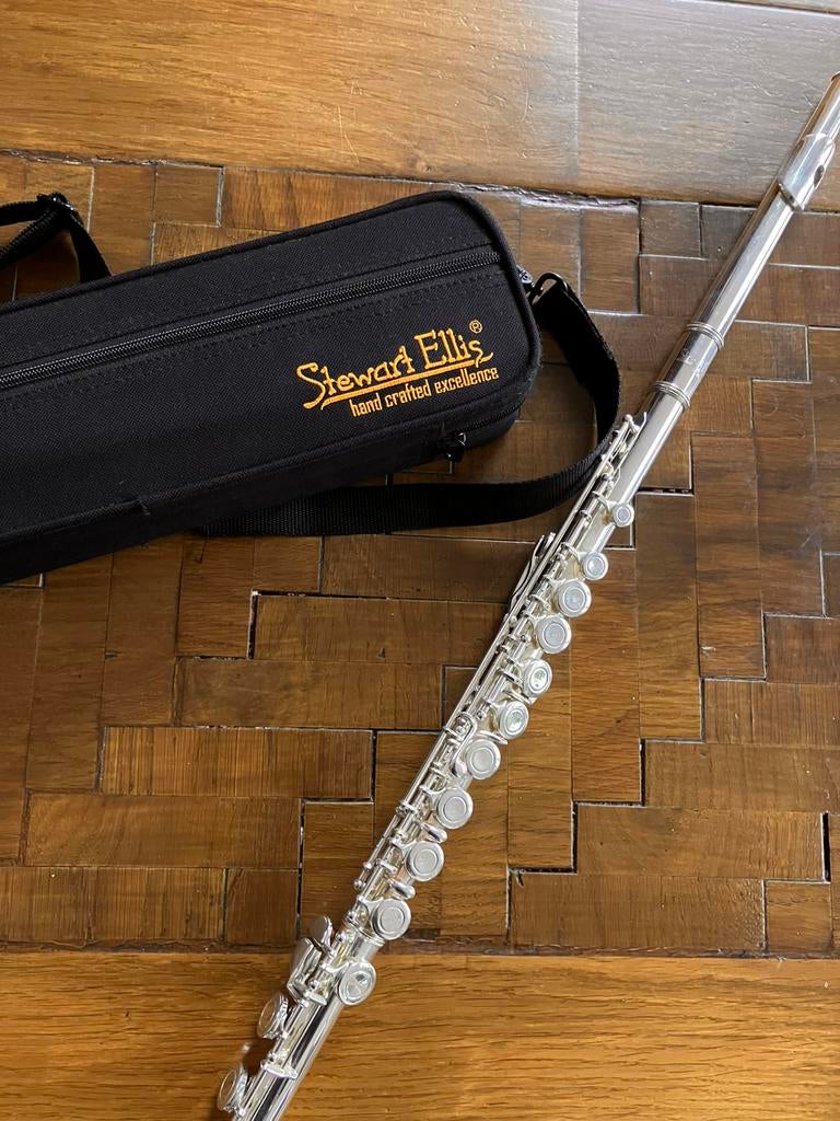 Stewart Ellis dwarsfluit, Muziek en Instrumenten, Ophalen of Verzenden, Gebruikt, Dwarsfluit, Met koffer of tas