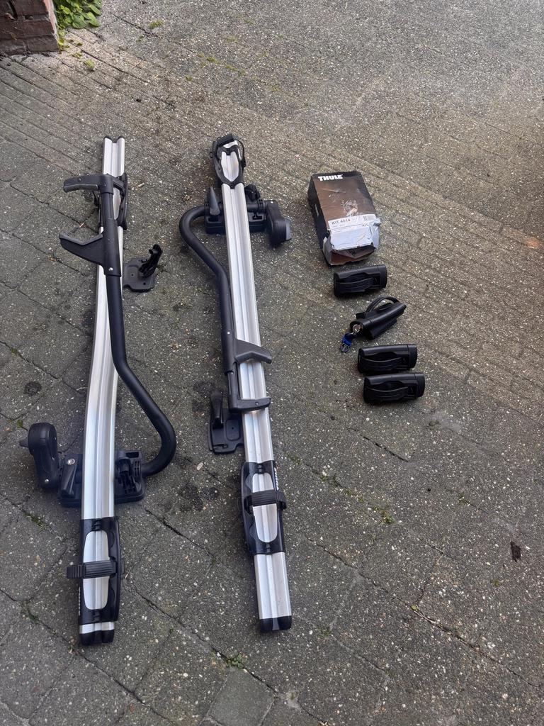 2 Thule ProRide fietsendragers - Dakmontage, Ophalen of Verzenden, 2 fietsen, Gebruikt, Dakdrager
