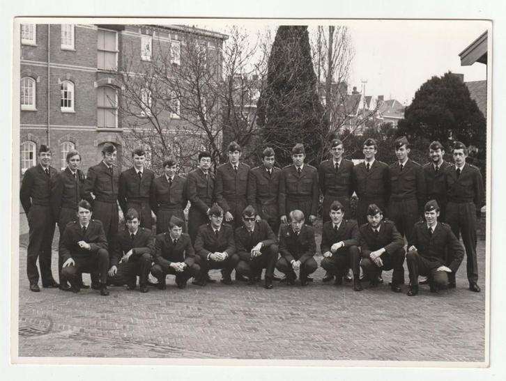 foto + sticker namen 328 squadron Concordia Omnia Vincit, Verzamelen, Militaria | Algemeen, Luchtmacht, Foto of Poster, Nederland