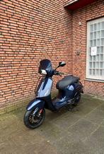 Custom vespa sprint e5 2021 (mono zadel) dark midnight blue, Ophalen of Verzenden, Zo goed als nieuw
