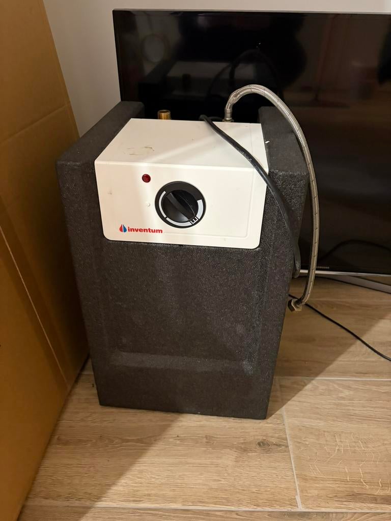 Boiler 15 L inventum, Minder dan 20 liter, Boiler, Ophalen of Verzenden, Minder dan 3 jaar oud