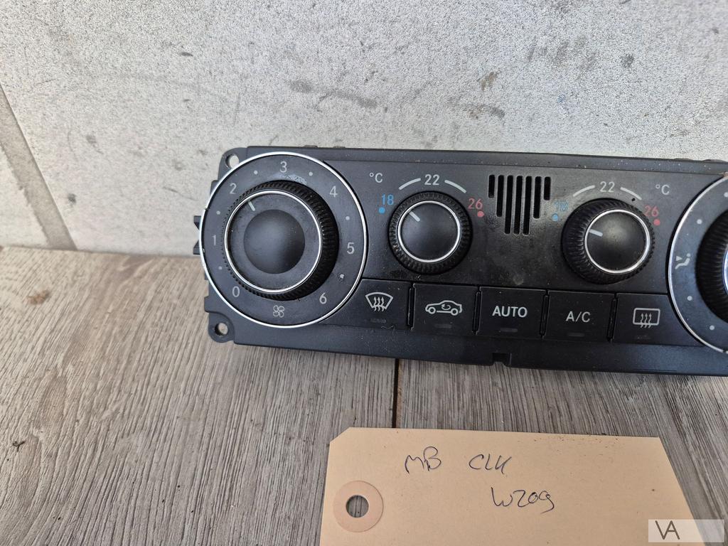 Kachelbediening paneel Mercedes C W203 / CLK W209 a203830408, Gebruikt, -, Ophalen of Verzenden, -