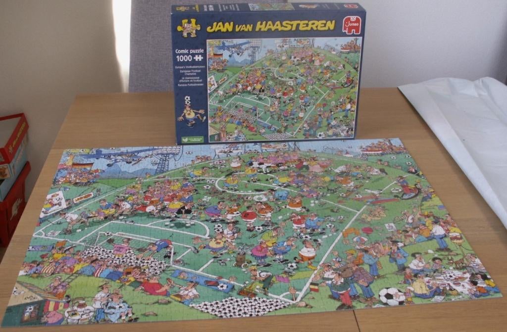 Van Haasteren puzzel 1000 stukjes Europa’s voetbalkampioen, Ophalen of Verzenden, 500 t/m 1500 stukjes, Zo goed als nieuw