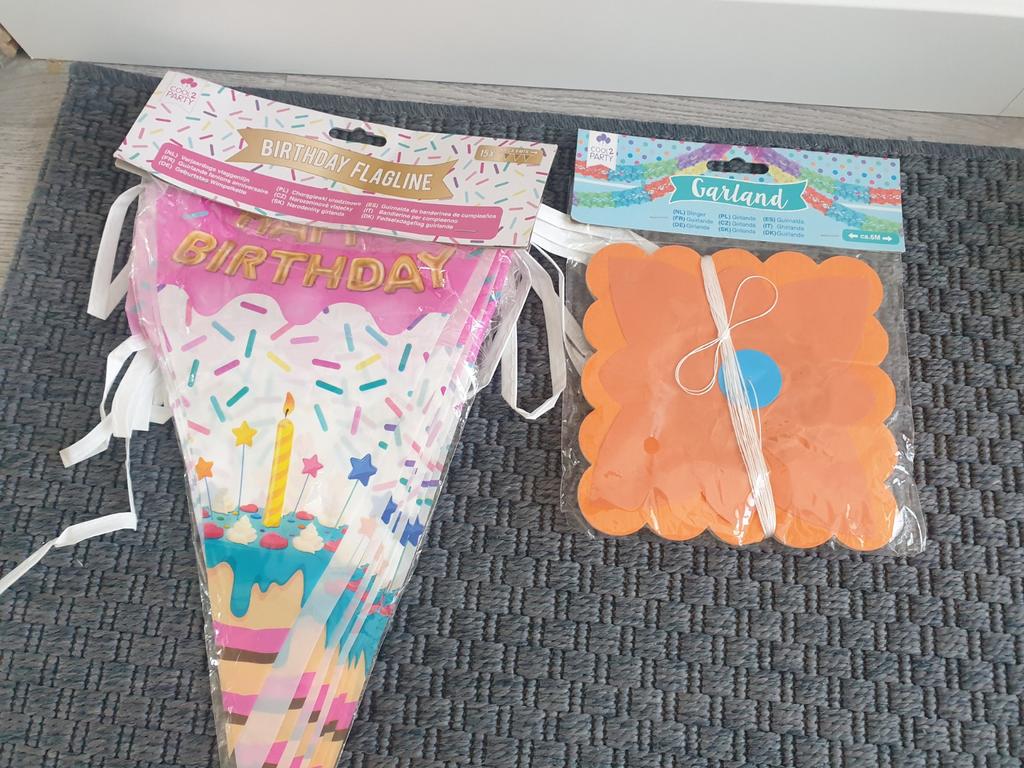 Verjaardag decoratie set: vlaggenlijn en slinger, Hobby en Vrije tijd, Feestartikelen, Ophalen