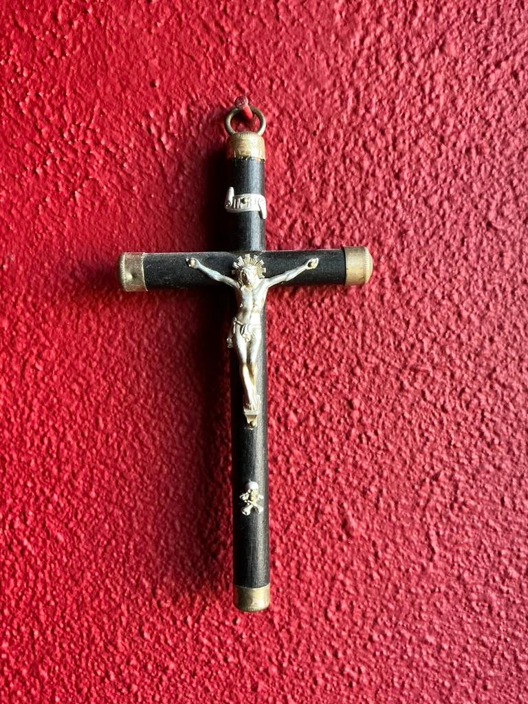 Vintage zwart houten kruisbeeld ❤️ crucifix  corpus, Antiek en Kunst, Antiek | Religie, Ophalen of Verzenden