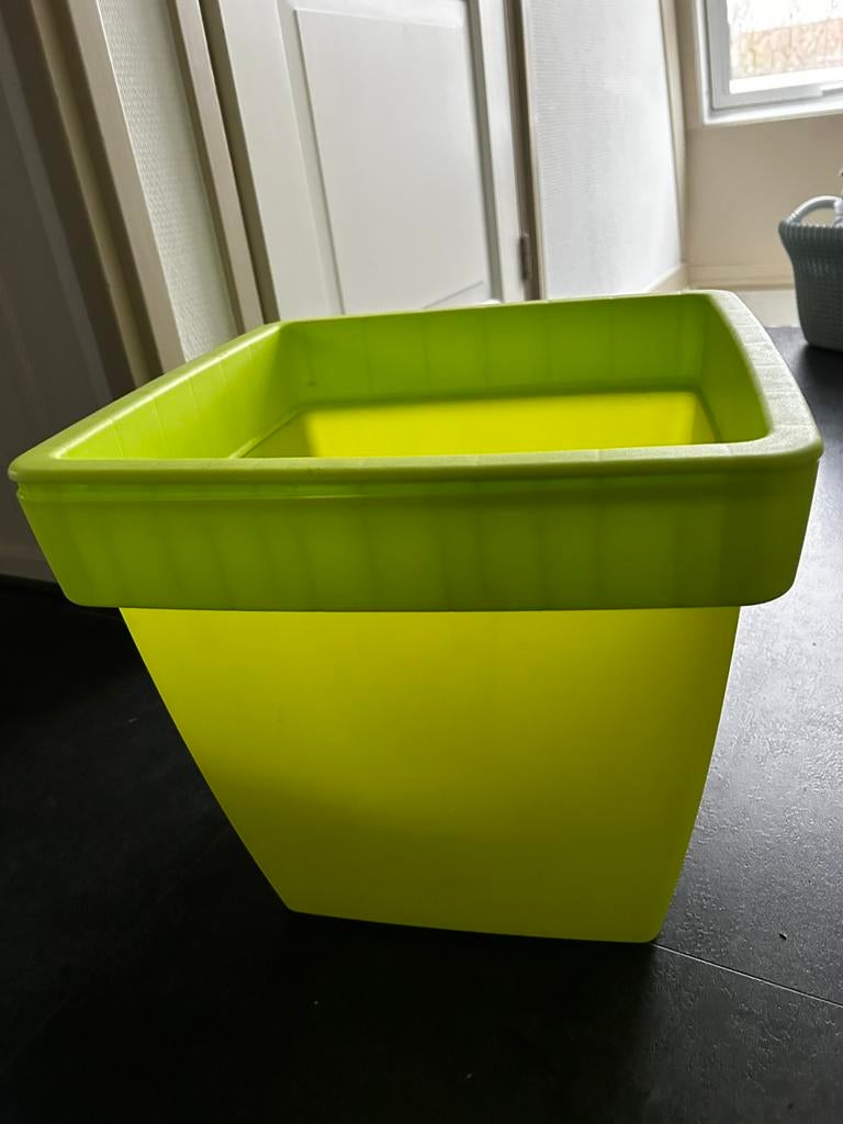 Plantenbak limegroen vierkant (35,5cm hoog, vierkant 38cm), Ophalen, Kunststof, Minder dan 60 cm, Vierkant