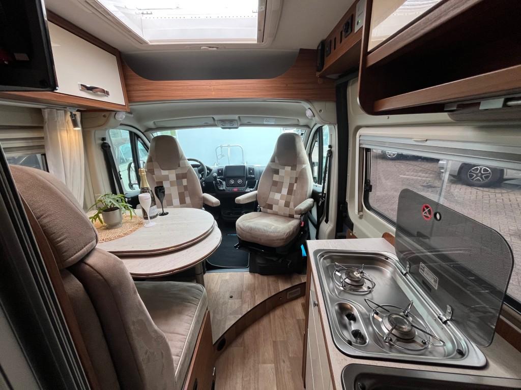 Possl  Globecar 640 Enkele bedden Zonnepaneel Airco Cruise A, Caravans en Kamperen, Campers, Dorfstraße 7, Ainring, Bayern 83404, DE