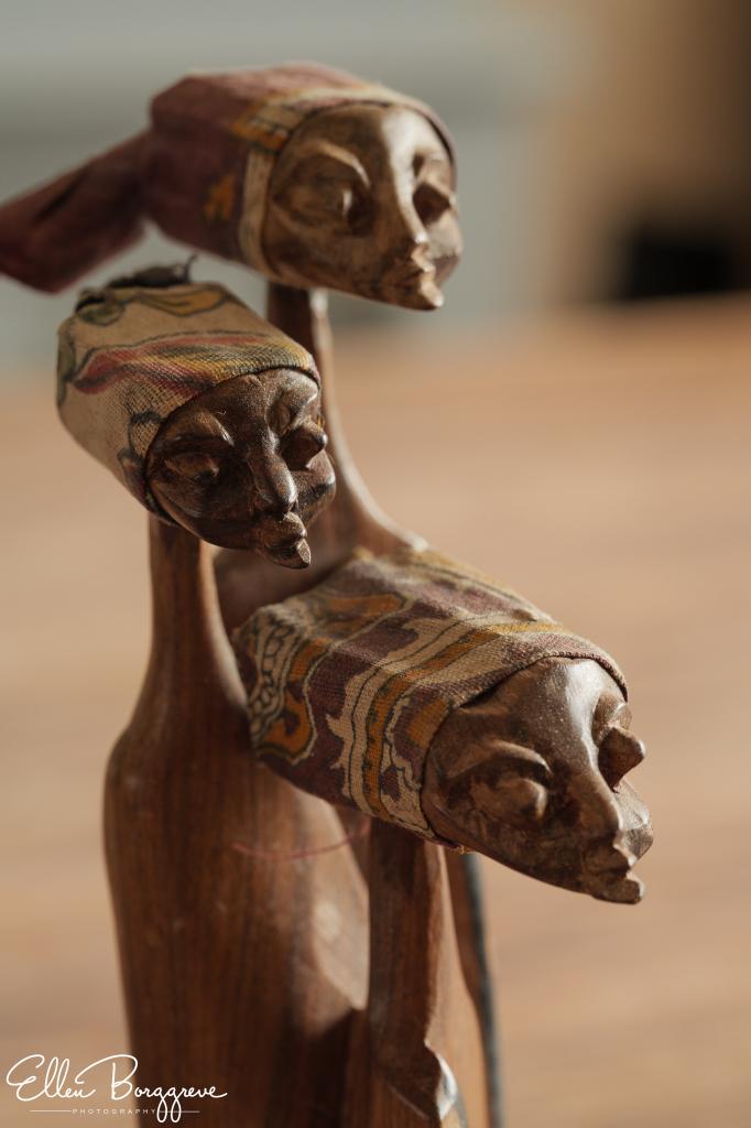 Houten Afrikaans Beeldje van 3 Vrouwen, Ophalen of Verzenden