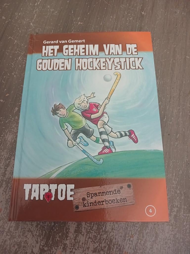 Het Geheim van de Gouden Hockeystick - Gerard van Gemert, Ophalen of Verzenden