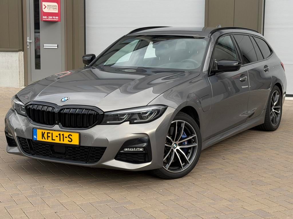 BMW 3-Serie 330e 292pk |Xdrive|M-sport|2021|360’|Haak|HuD|, Automaat, 1998 cc, 4 cilinders, 1865 kg