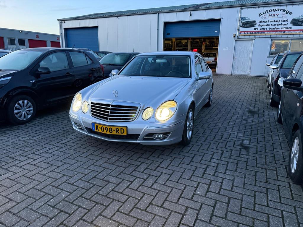 Mercedes-Benz E-klasse 200 K. Avantgarde|LPG-G3|Automaat|Apk, Auto's, Automaat, Achterwielaandrijving, Gebruikt, 4 cilinders