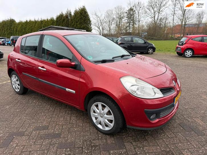 Renault CLIO 1.2-16V Authentique, Auto's, Renault, Bedrijf, Te koop, Clio, ABS, Airbags, Boordcomputer, Centrale vergrendeling