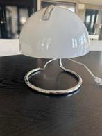 Moderne Tafellamp met Witte Kap en Chromen Voet, Ophalen of Verzenden, Zo goed als nieuw, Metaal, Minder dan 50 cm