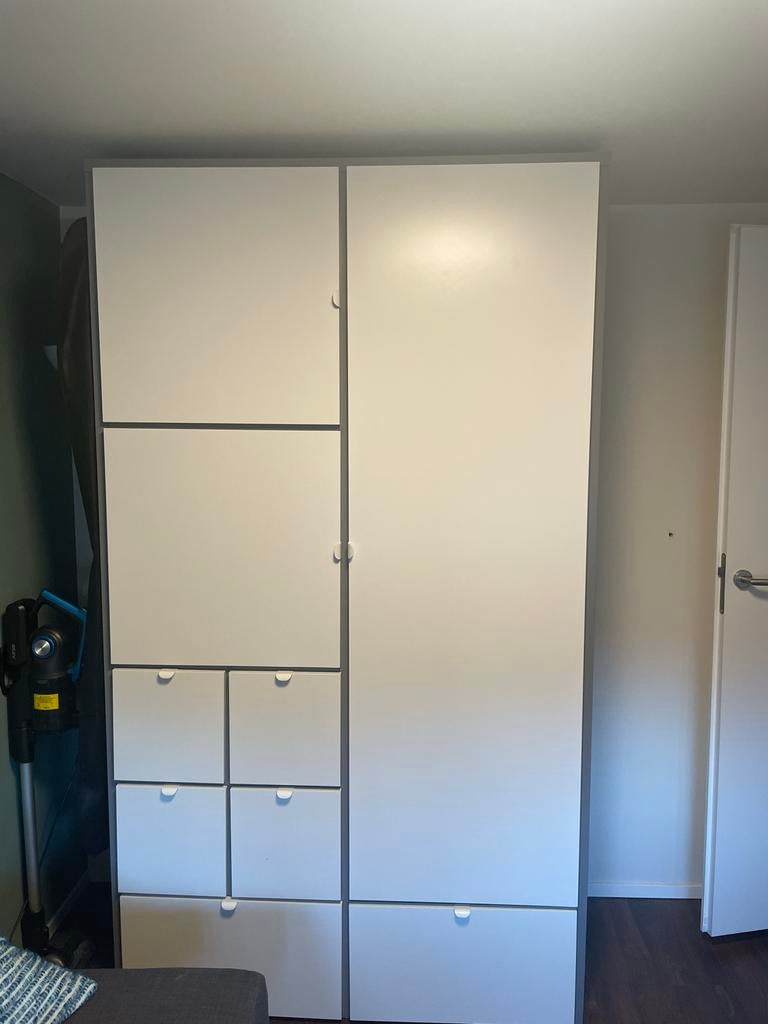 Visthus ikea Grote kledingkast, Huis en Inrichting, Kasten | Kledingkasten, Ophalen, 100 tot 150 cm, 200 cm of meer, Zo goed als nieuw