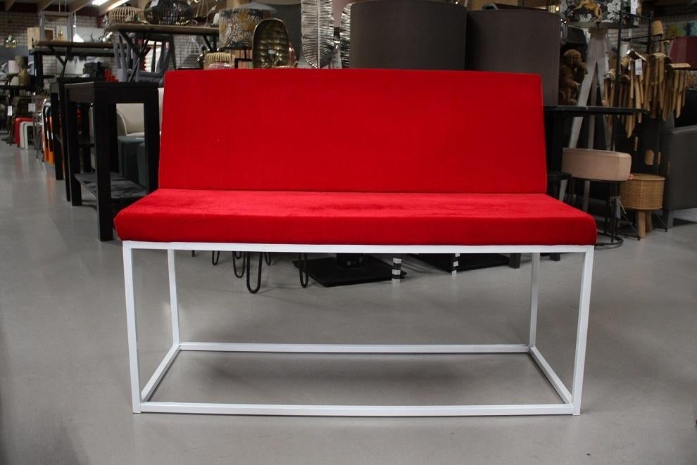 Leuke eetkamerbank metaal stof velvet wit rood wachtruimte, Ophalen, Zo goed als nieuw, Stof, Eén