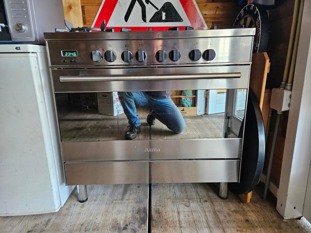 Attila Gasfornuis met Oven - RVS, 6 Pitten, Witgoed en Apparatuur, Ophalen, Gebruikt, 60 cm of meer, Gas