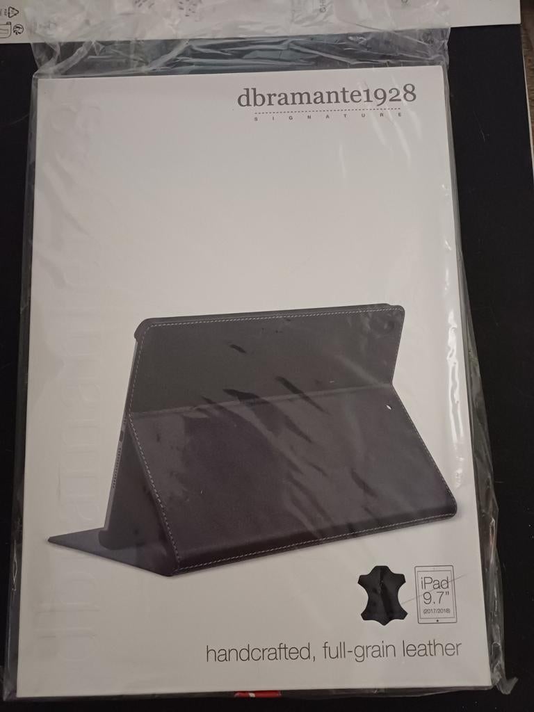 Dbramante iPad 9.7" (2017/2018) Hoes - Nieuw!, 10 inch, 32 GB, Apple iPad, Zwart