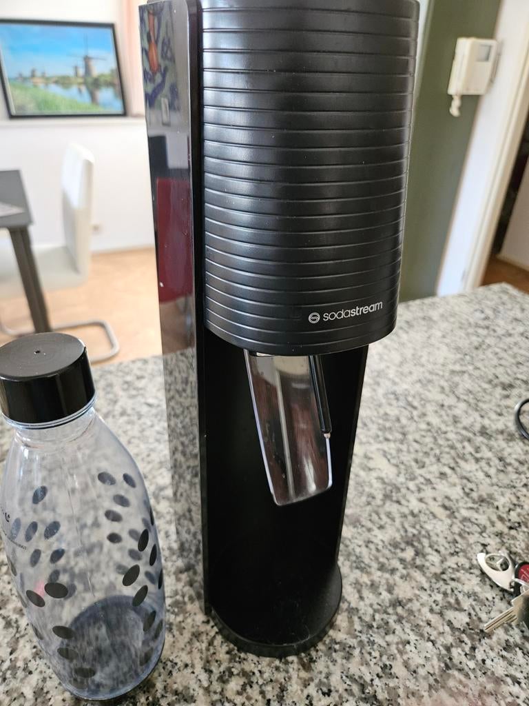 Sodastream bruiswaterapparaat met fles, Ophalen of Verzenden, Gebruikt