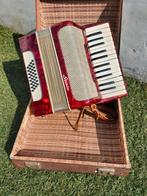 Kleine Scala Accordeon 32-bas met koffer., Gebruikt, 32-bas, Met koffer, Toetsaccordeon