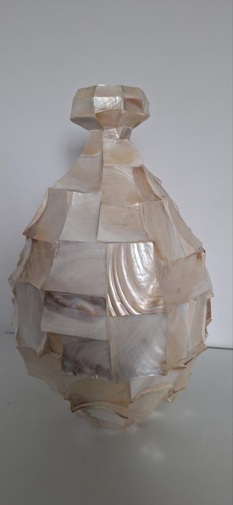 Schelpen Vaas, Huis en Inrichting, Woonaccessoires | Vazen, Ophalen, Overige materialen, Overige kleuren, Zo goed als nieuw